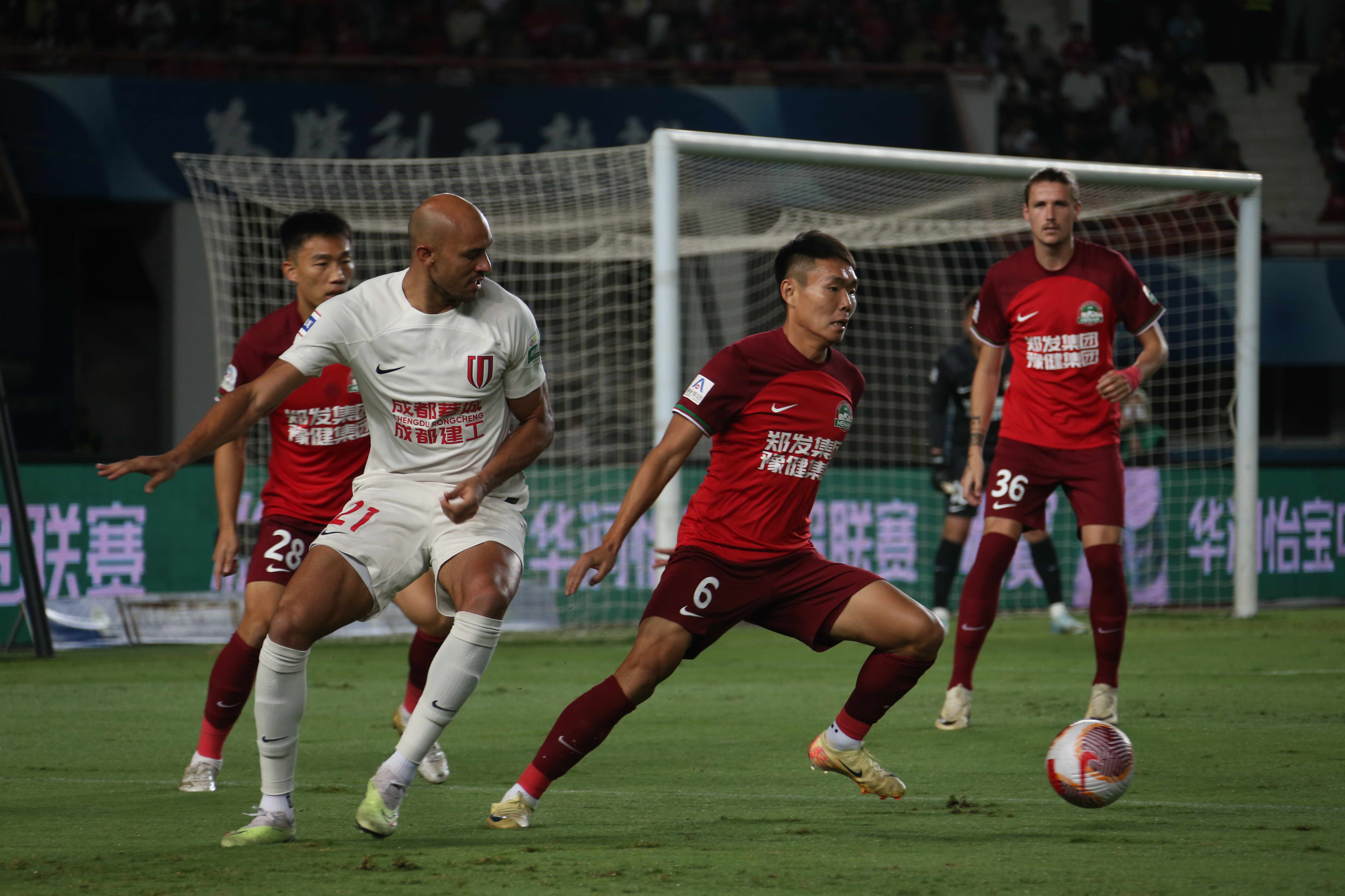 赛地聚焦——全明星赛今晚热度飙升，亚特兰大手感冰凉，球迷炸锅，心理建设被强调的简单介绍