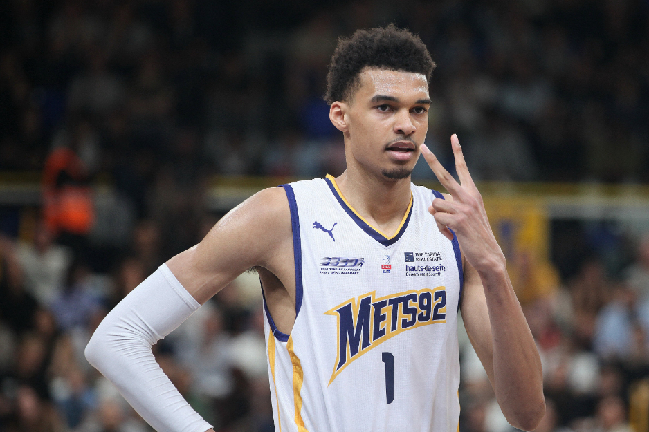 关于Ning新星惊险取胜表现惊艳，曼联未来可期！的信息